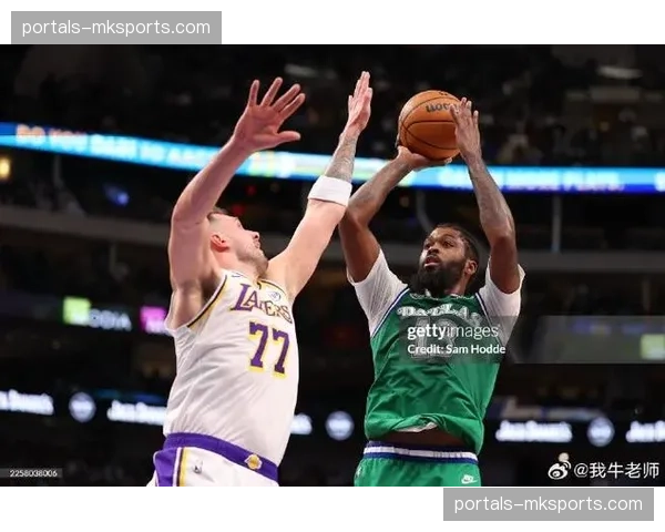 雄鹿主场大胜独行侠24分 密尔沃基延续对达拉斯优势